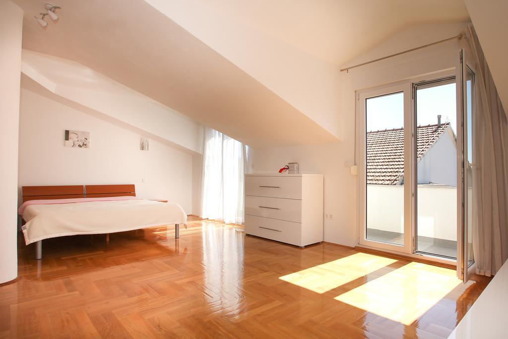 Apartman Dominik Трогир Экстерьер фото