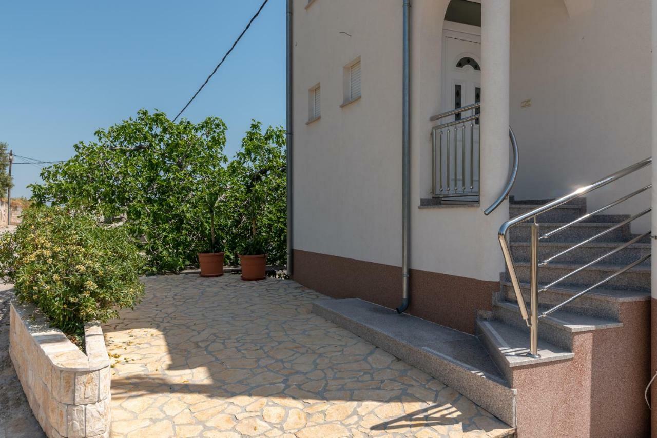Apartman Dominik Трогир Экстерьер фото